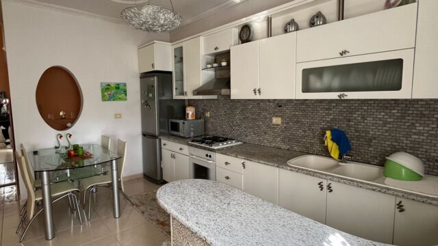 083652b0-731f-4ac2-ba16-3a428b4b50fc