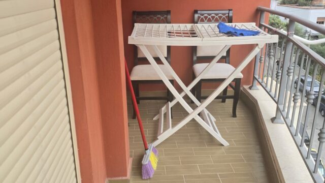 2fff977c-4452-4194-80c3-0741374d4f65