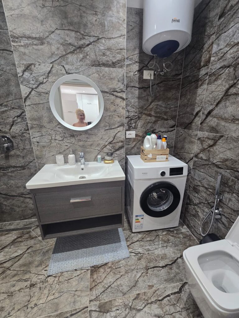 9aef0d42-55d0-476f-b136-770f0070cba4