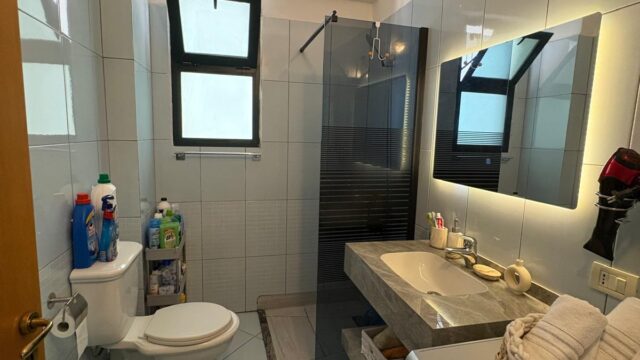 aae966b4-c9f3-4105-b116-4c1a42afb8d5