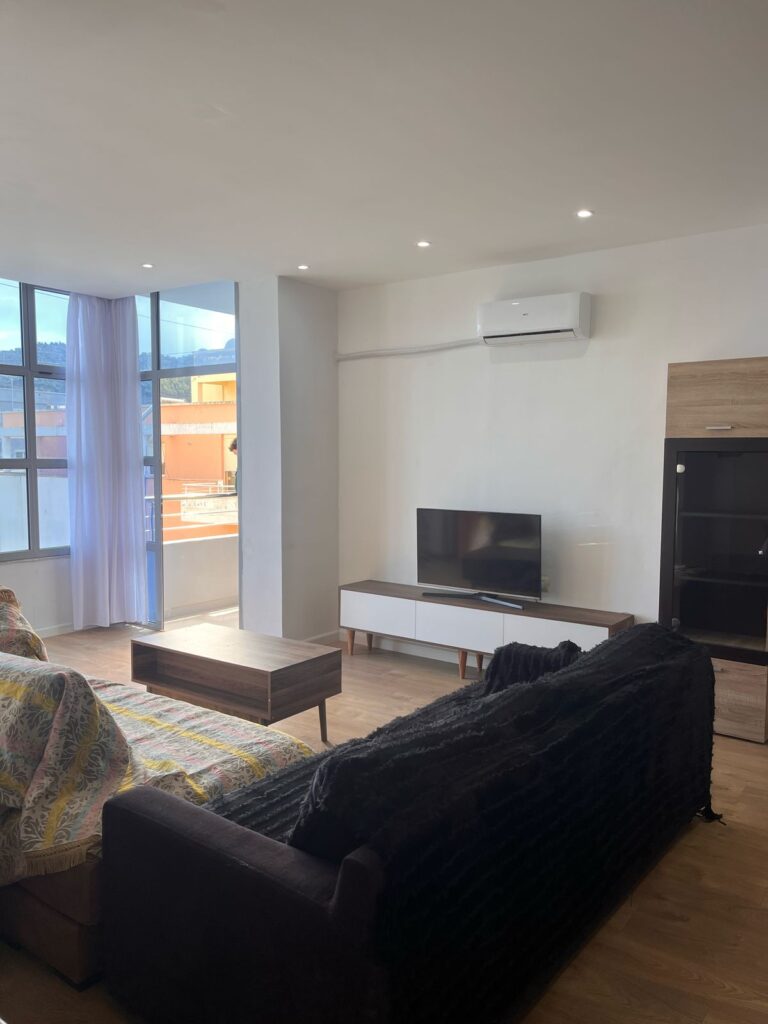 c424b355-d754-48ff-a4a0-3e692109c9e0