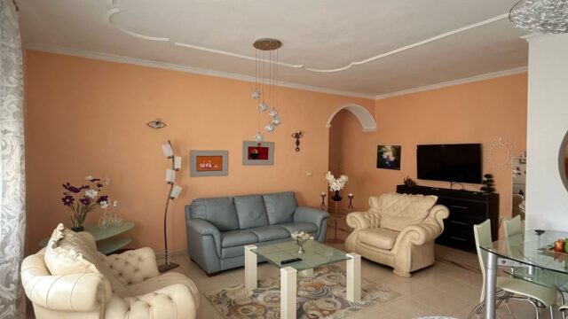 cb07e752-c22f-4bfa-a52b-2a2a30efa801