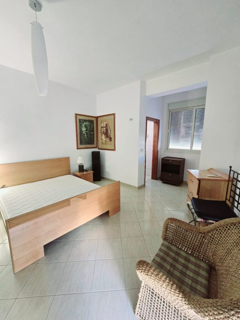 daf67c9b-8ab9-422f-87cc-34bad1c2594a