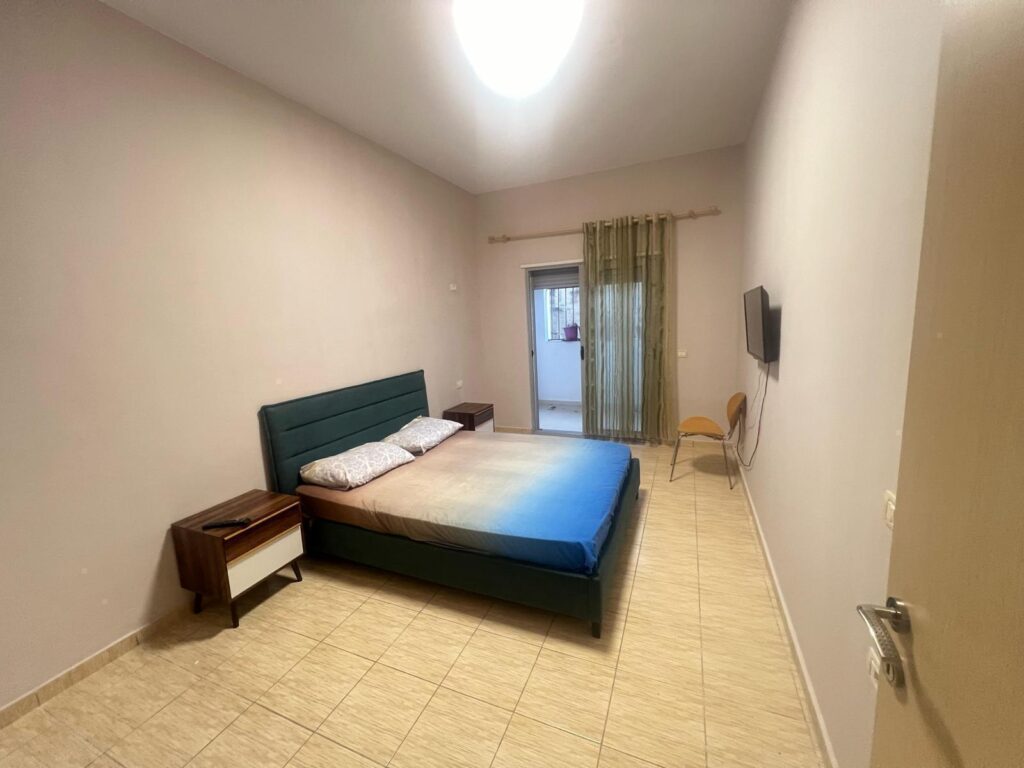 Apartament 1+1 me qera tek rrapi kati i 1 440 euro